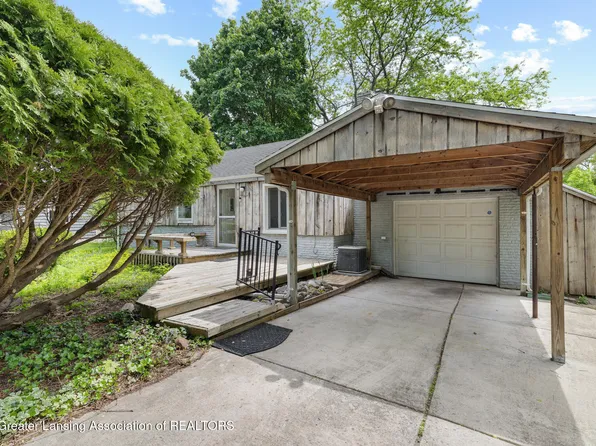 2169 Haslett Rd, East Lansing, MI 48823