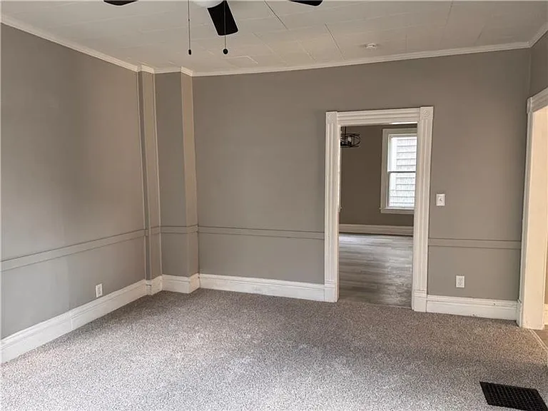 809 Linden St — Photo 4
