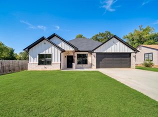 115 Vesta St, Longview, TX 75602
