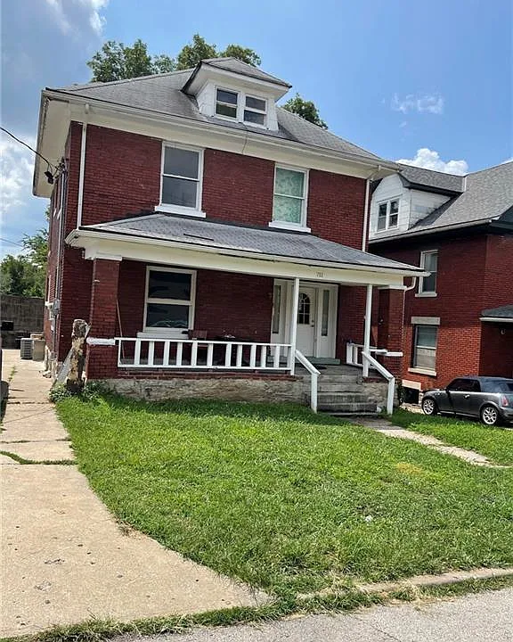711 Sandusky Ave
