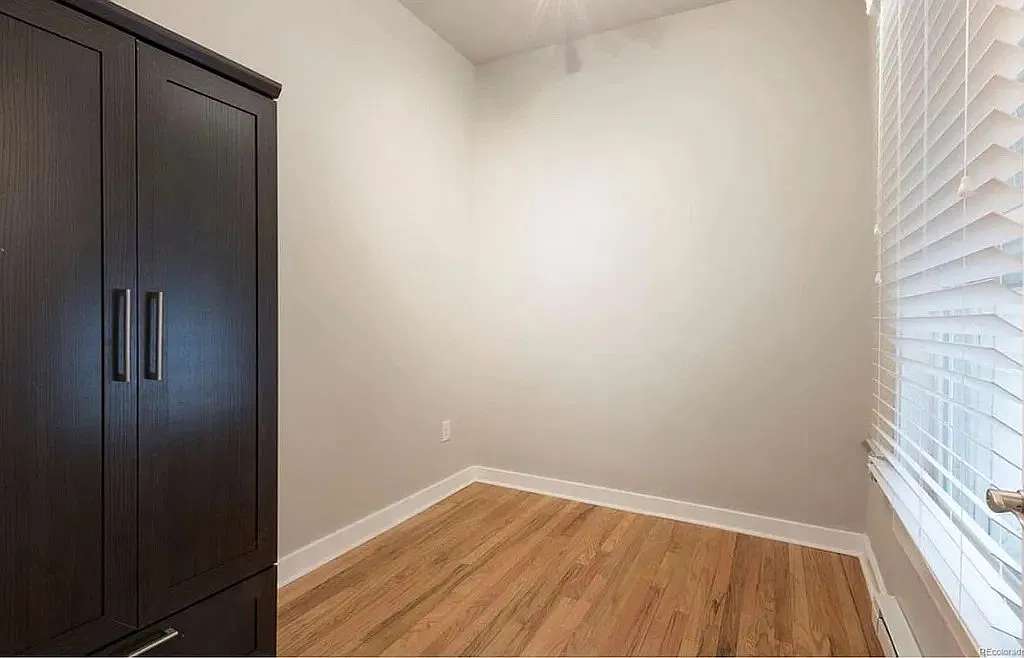 4 bed, $5,720 — Photo 2