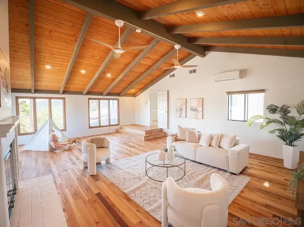 5596 Bloch St, San Diego, CA 92122