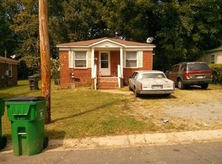 2320 Dundeen St, Charlotte, NC 28216