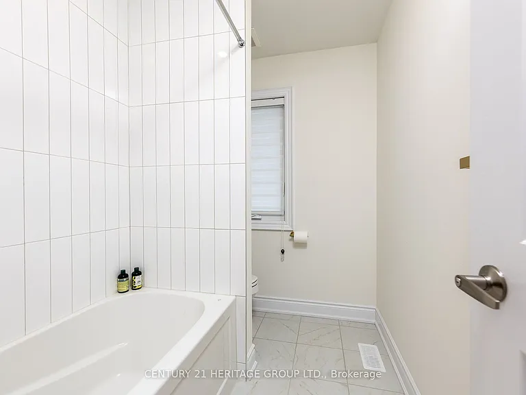 1409 Blackmore St — Photo 18
