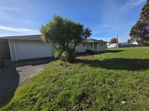 15652 Us Highway 101 N, Brookings, OR 97415