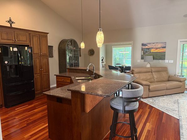 1632 Cobblefield Rd