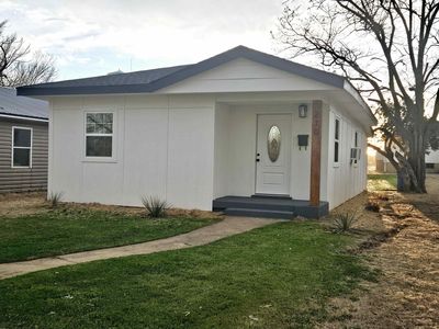 210 S Cheyenne St, Hennessey, OK, 73742