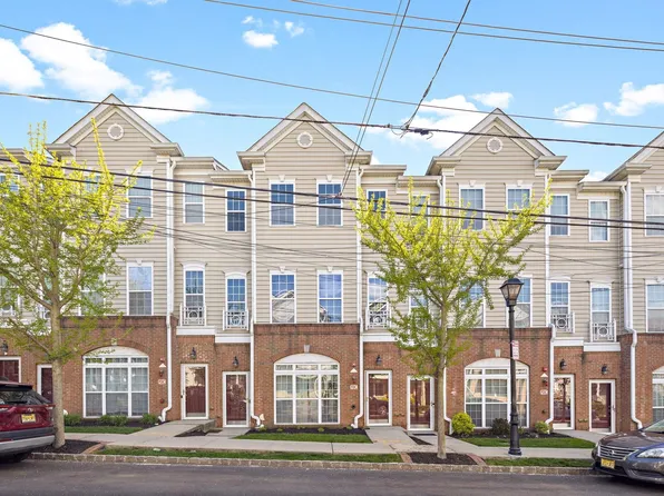 265 Custer Ave APT 108, Jersey City, NJ 07305