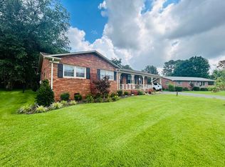 1608 Magnolia Dr, Murray, KY 42071