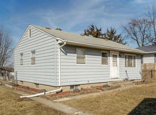 921 15th Ave SW, Cedar Rapids, IA 52404