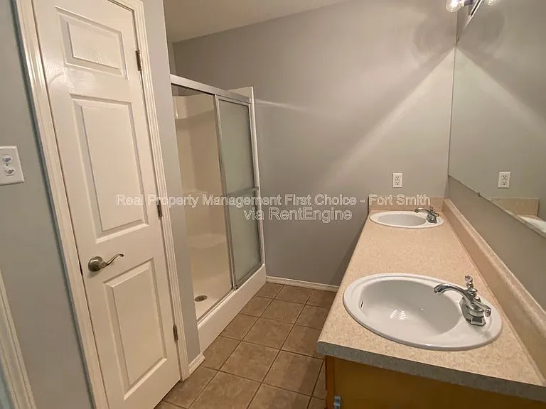 1475 Gate Dr — Photo 14