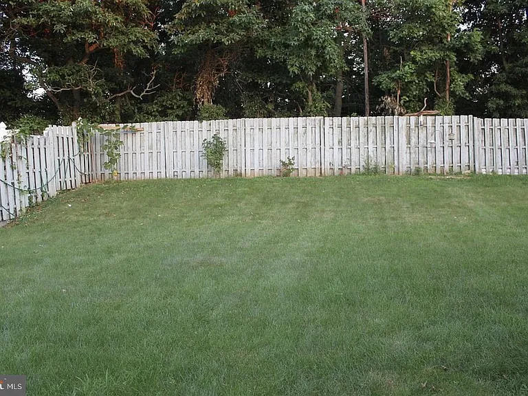 2019 Chatham Dr — Photo 12