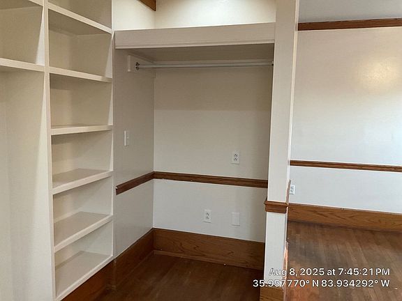 2nd image of 1716 Clinch Ave #I