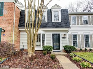 2185 Pond View Ct, Reston, VA 20191