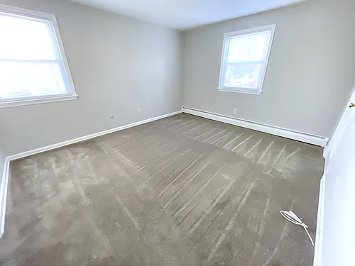 84 Pierce Ave Photo 1