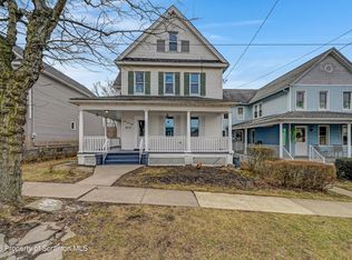 828 Maple St, Scranton, PA 18505