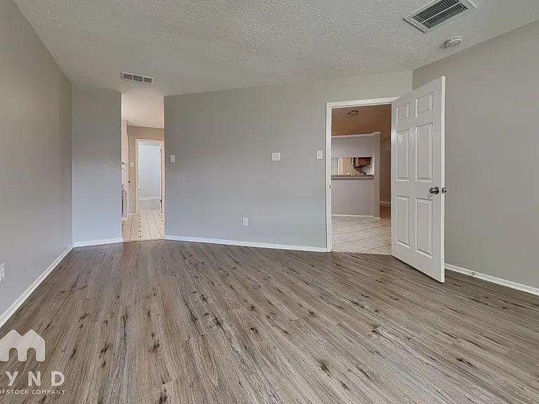 3218 Sedgeborough Cir — Photo 11