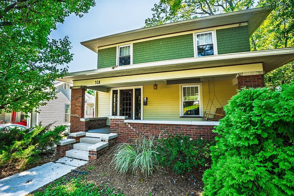 5 bed, $6,500 — Photo 1