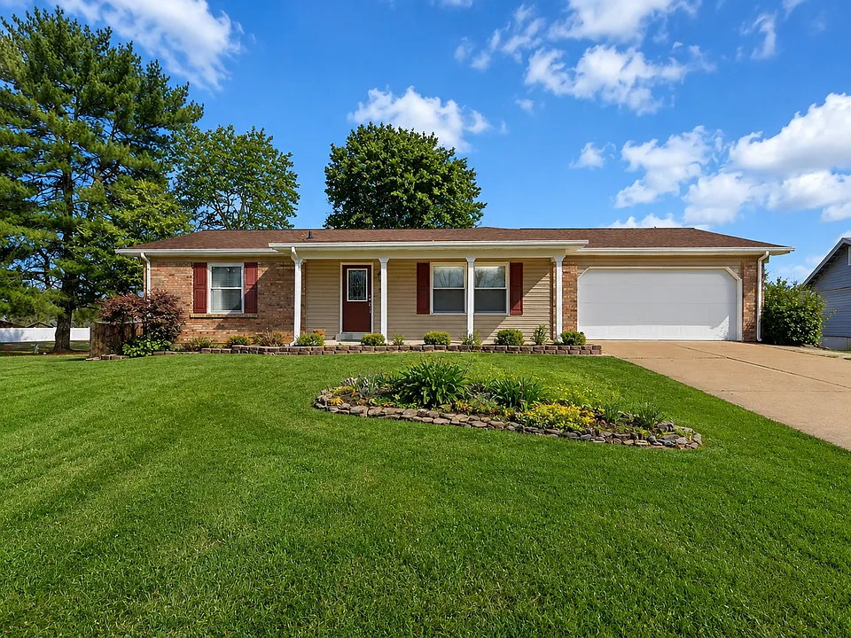 10 Apple Tree Dr
