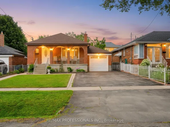 42 Woolgar Ave, Toronto, ON M8Z 4Y7