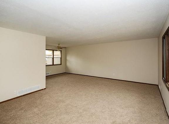 4th image of 2300 13th Ave E
