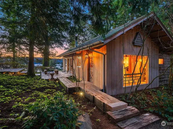 23709 147th Avenue SW, Vashon, WA 98070