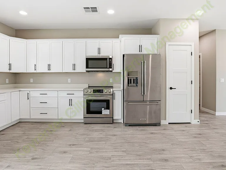 511 E 8th Ave #101 — Photo 9