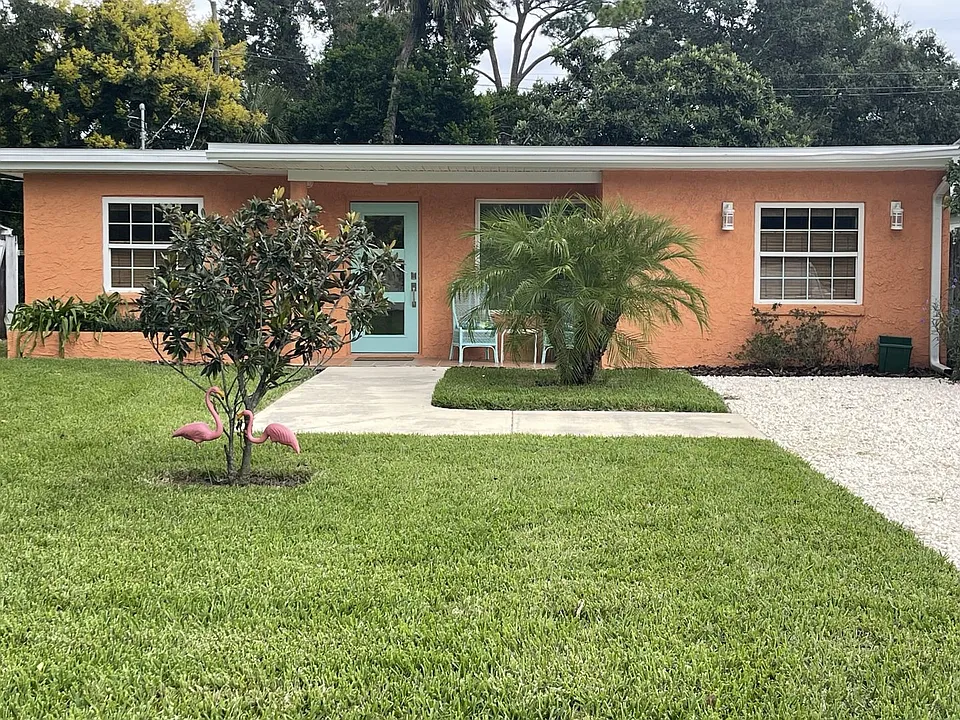 717 Cordova Ave