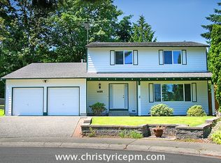 1425 172nd Pl NE, Bellevue, WA