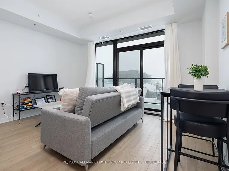 223 Princess St #429 — Photo 22
