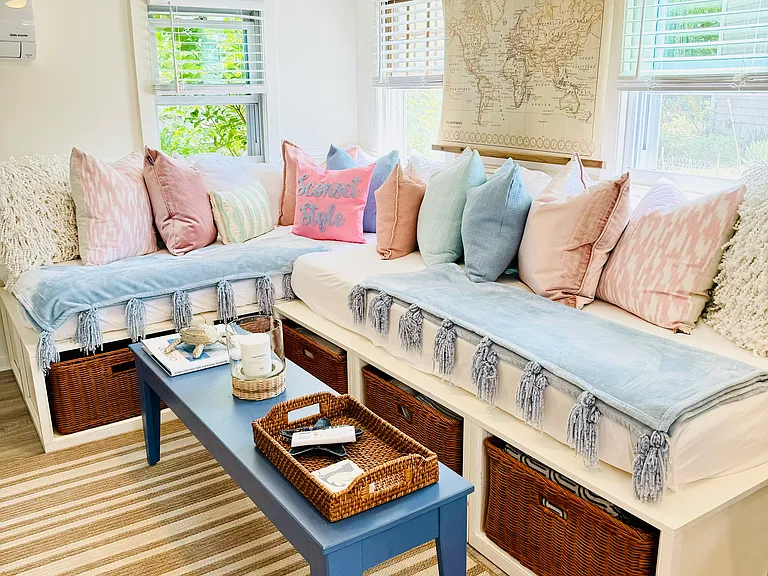 Living room sectional doubles as two twin beds. Smart TV with apps & YouTube TV.