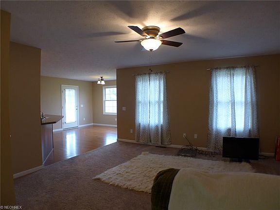 5th image of 1212 Limerick Ln