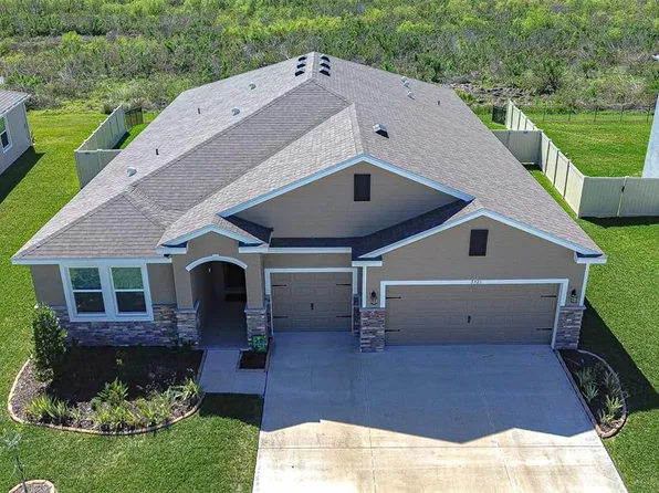 3521 Golden Wheat Ln, Plant City, FL 33565