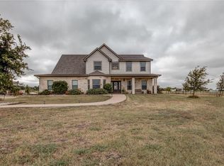 1124 E Rainer Ln, West, TX 76691