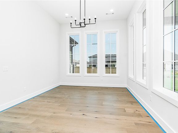 5th image of 3608 SW Aurora Ln