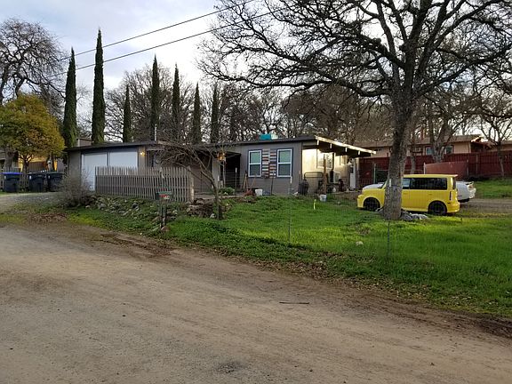 2nd image of 5094 Spruce Ave