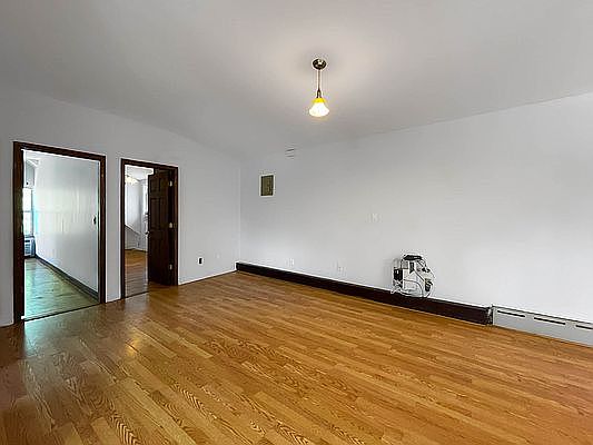 4th image of 71-16 Ditmars Blvd #2