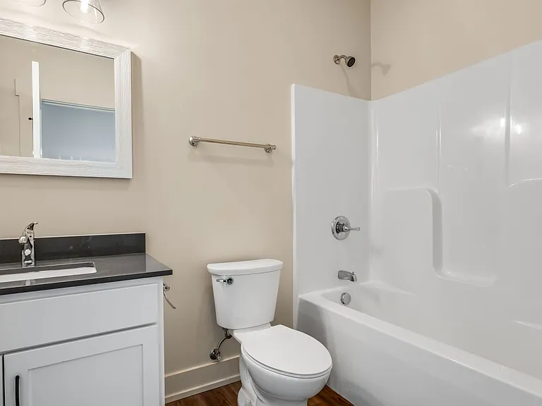 255 Bradford St NE — Photo 8