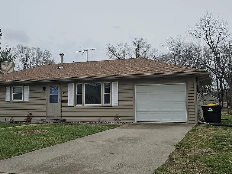 509 Cottage St — Photo 1