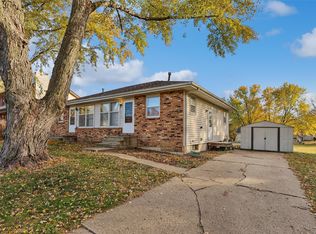 7708 Ridgemont Dr, Urbandale, IA 50322