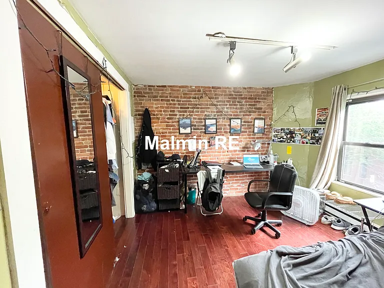 74 Hammond St #2 — Photo 7