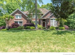 10125 Reniston Dr, Charlotte, NC 28210