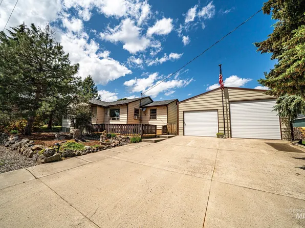 510 Garrett St, Cottonwood, ID 83522