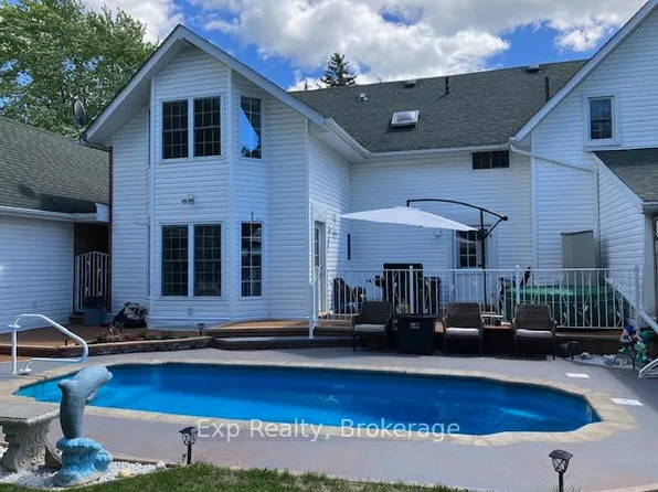 6 Addison St, Brighton, ON K0K 1H0