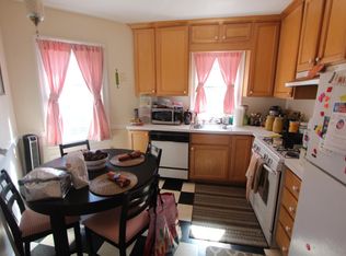 7 Garden Ct APT 2, Cambridge, MA 02138