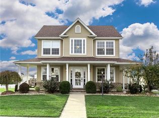 7038 Richmond Dr, Glen Carbon, IL 62034