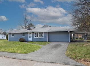 88 Roseen Rd, Holbrook, MA 02343
