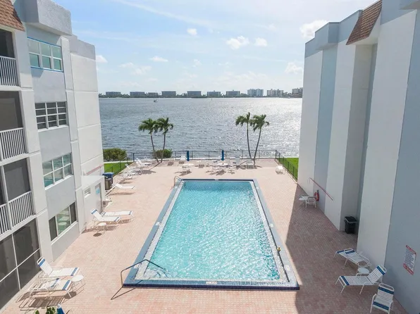 1502 S Lakeside Drive #401, Lake Worth Beach, FL 33460