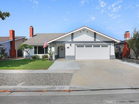 2nd image of 107 S Beth Cir