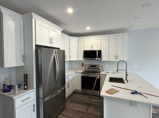 270 Jericho Tpke #2B, Floral Park, NY 11001